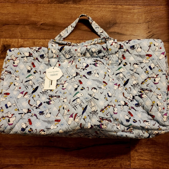 Peanuts Large Travel Duffel - Ski Jump Snoopy Winter Sky - Picture 3 of 6